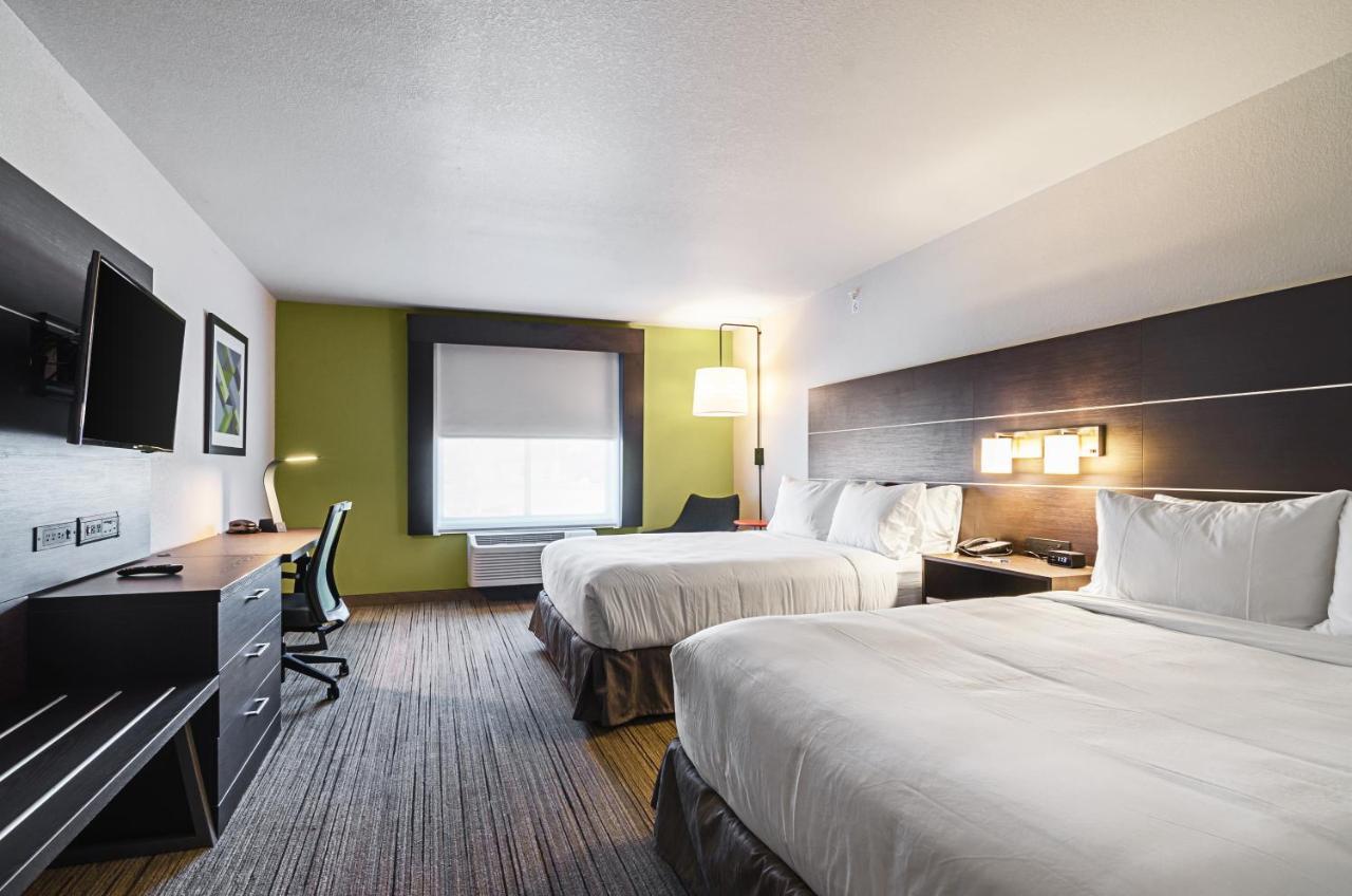 Holiday Inn Express & Suites - Atchison, An Ihg Hotel Buitenkant foto